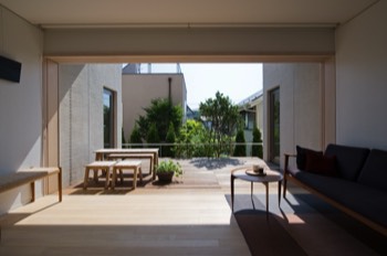 East side patio   East side patio